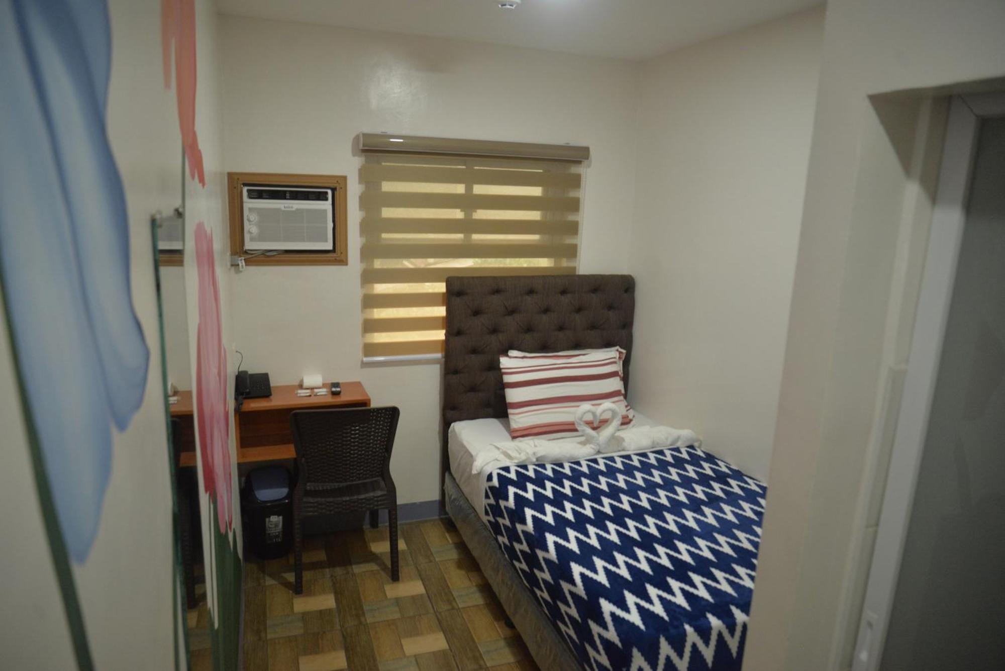 Fb Dormitel Suites Cagayan de Oro Exteriér fotografie